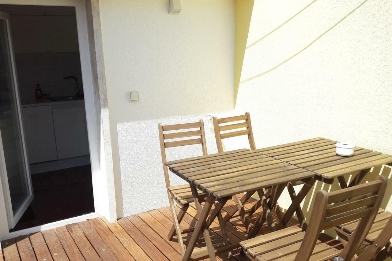 Modern Cosy Flat With Terrace In Campo De Ourique. Apartment Lisbon
